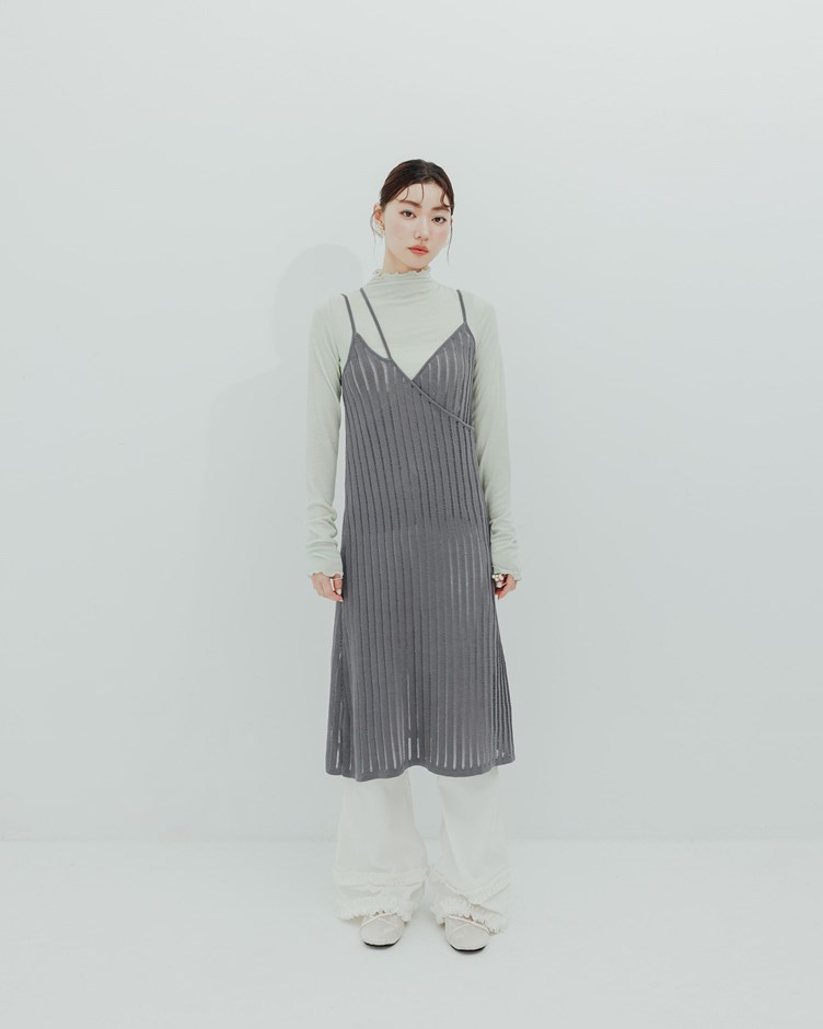 簍空針織吊帶洋裝