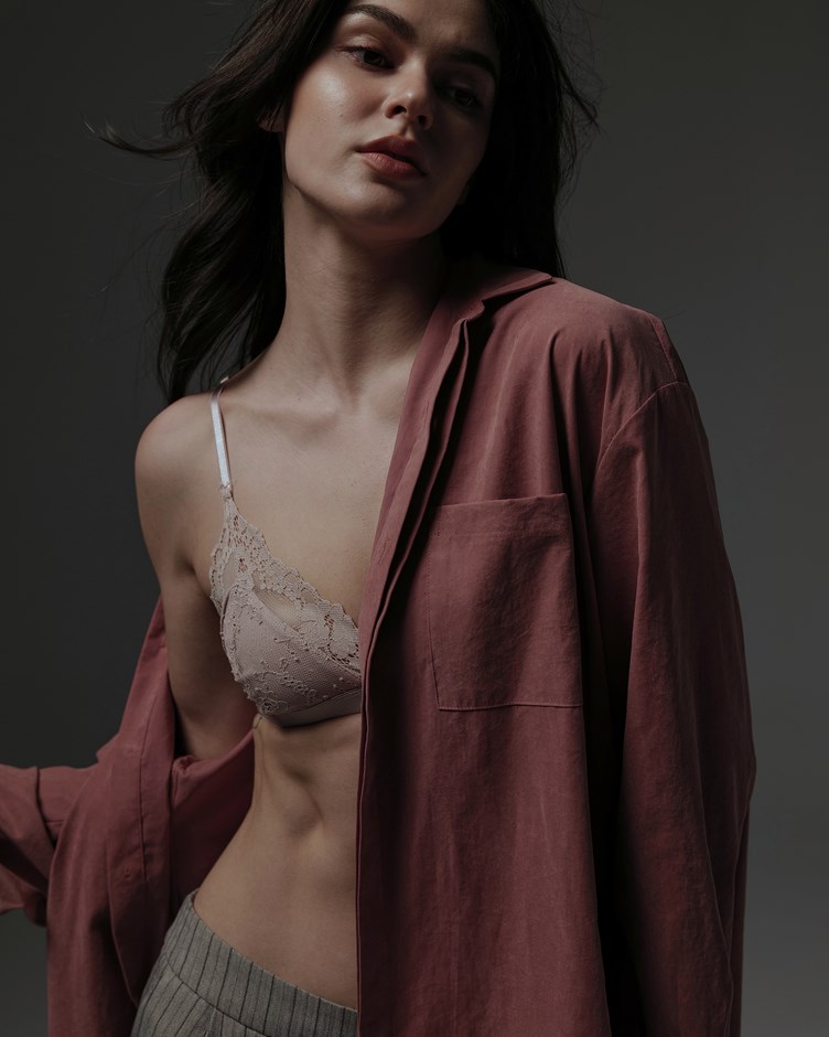 Unisex 極簡俐落長袖襯衫