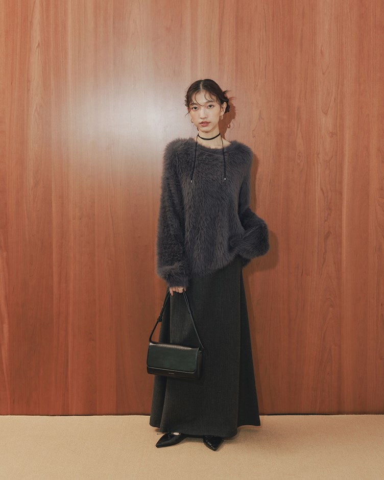 質感仿貂毛圓領上衣