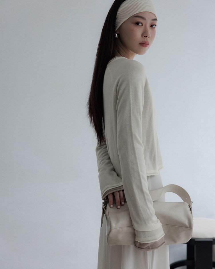 圓領薄針織上衣