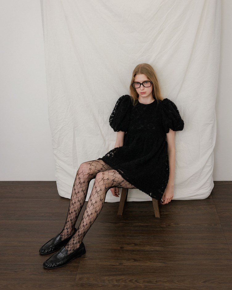 立體花朵澎袖美背綁帶洋裝