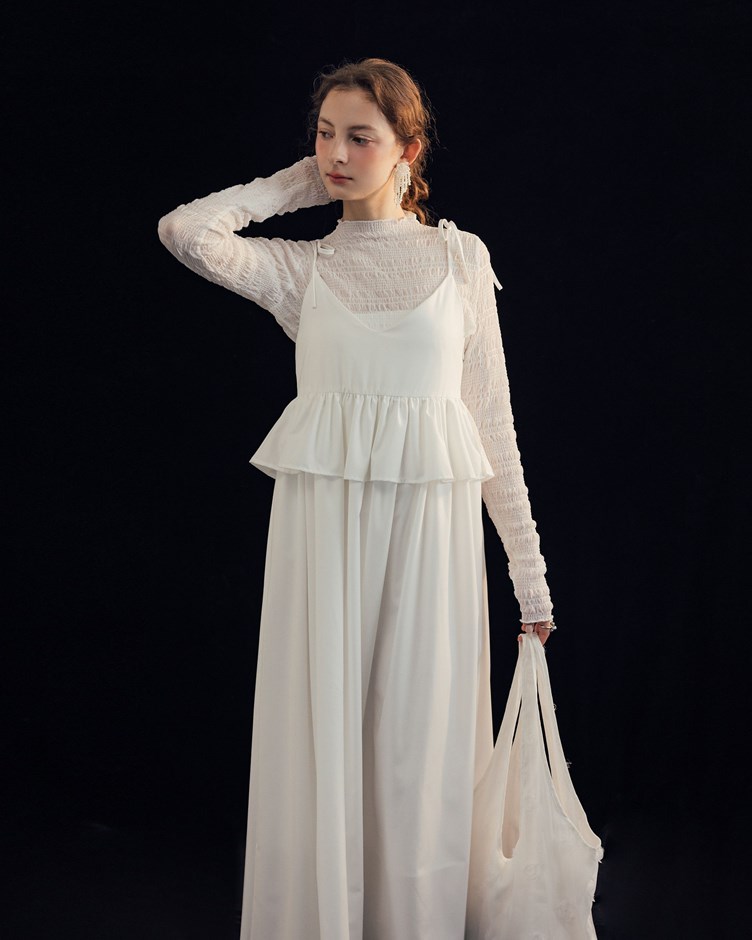 輕透細褶縐縐小高領上衣