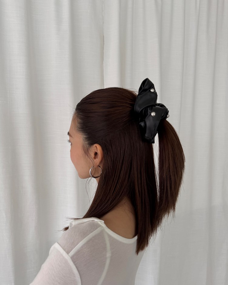 BLACK緞面珍珠髮圈