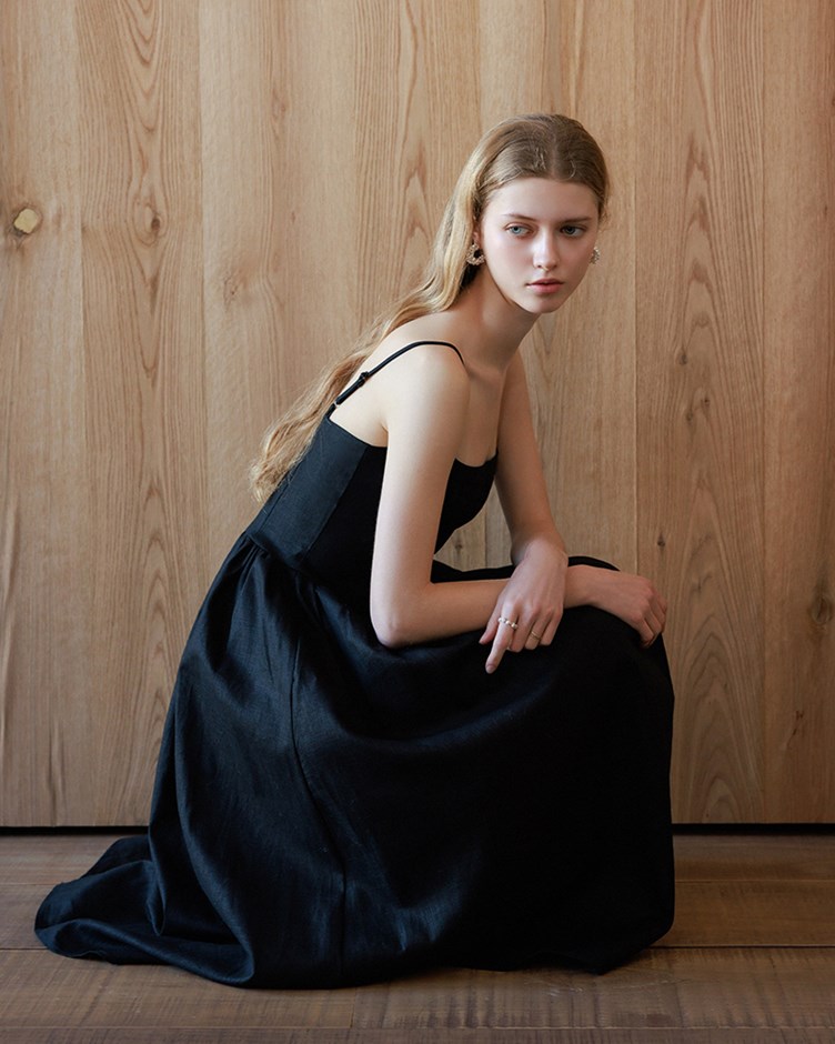 挺版棉麻長洋裝