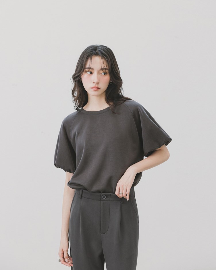 輕氧澎澎拉克蘭袖上衣 (預購 預計一周內到貨)