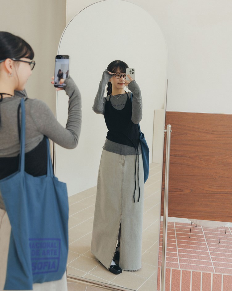 線條不規則吊帶背心