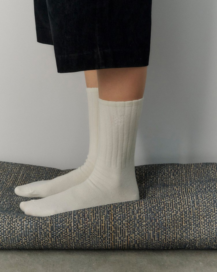 品牌LOGO刺繡發熱長襪