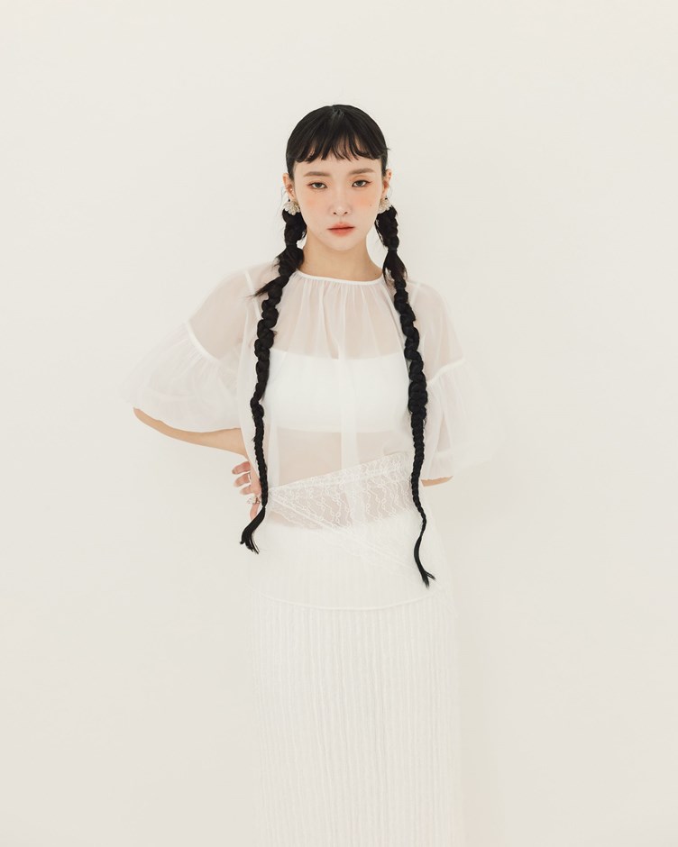 透肌感澎澎短袖上衣