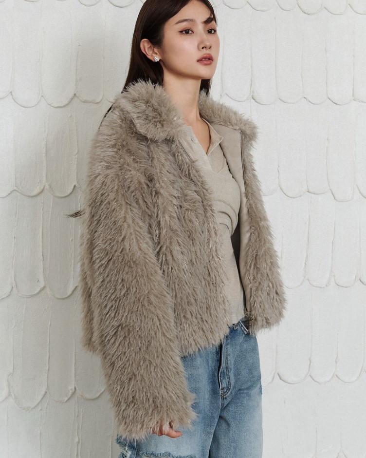 10 翻領毛毛短版外套