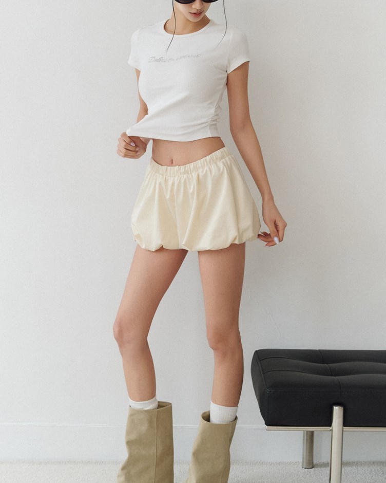 緞光抗皺花苞澎澎短褲