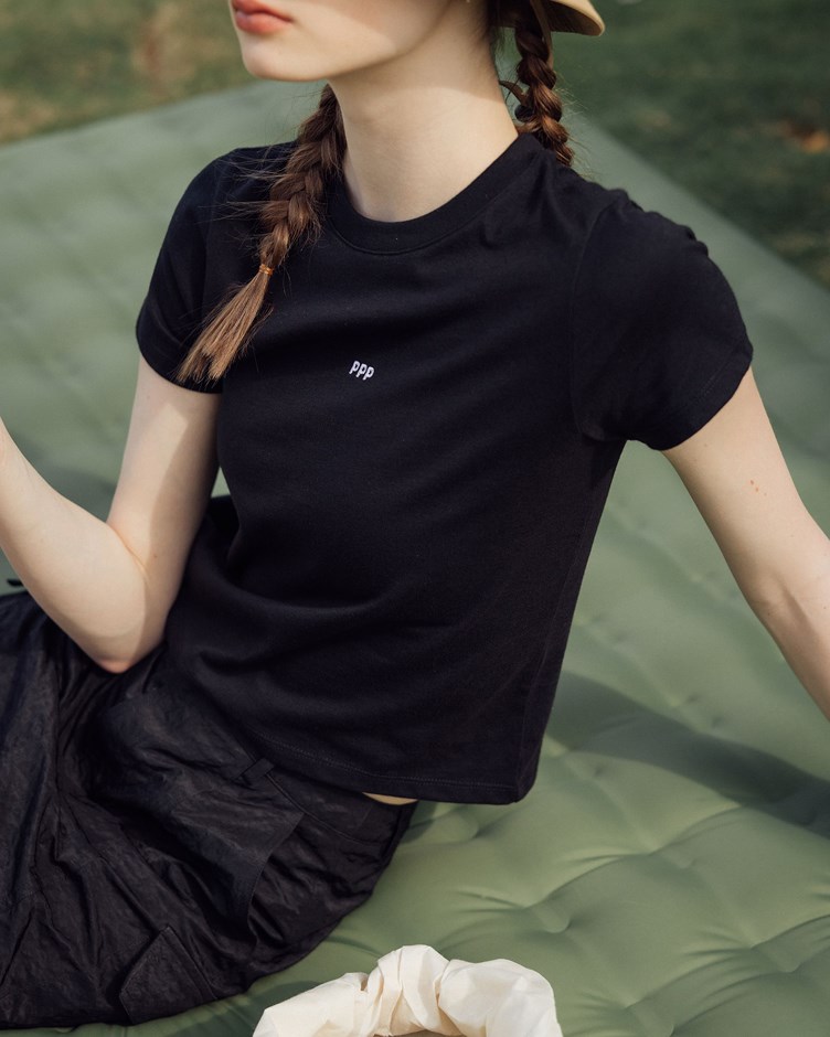 MIT 刺繡品牌LOGO圓領TEE