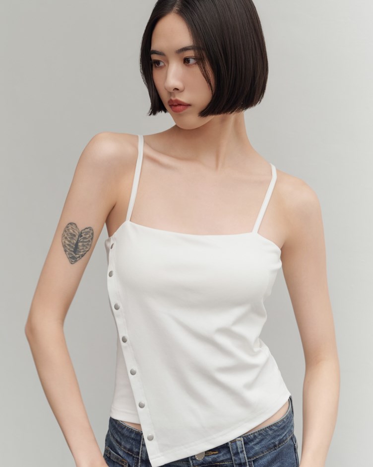 鉚釘造型斜擺細肩BRA TOP