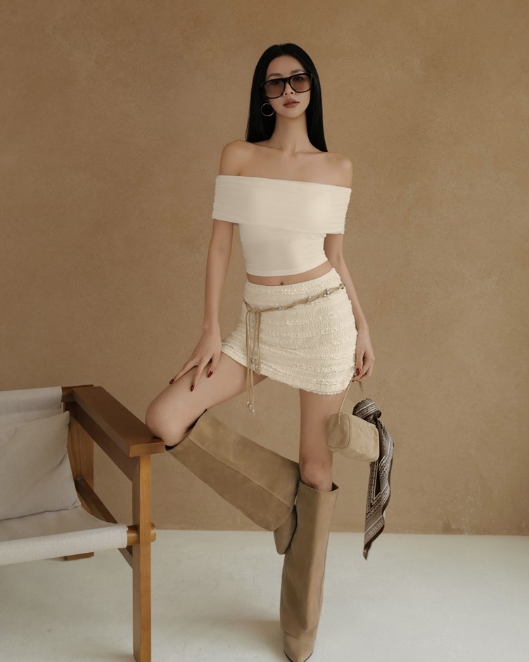 荷葉邊皺皺短裙