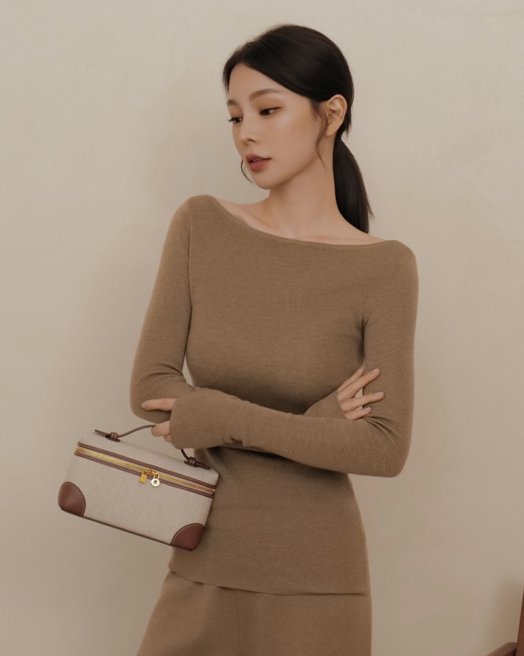 細針羊毛平領長袖上衣