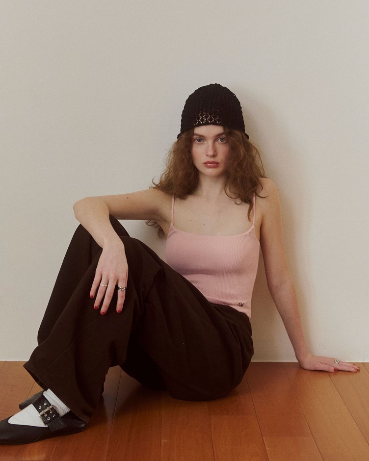 刺繡LOGO捲邊造型BRA TOP