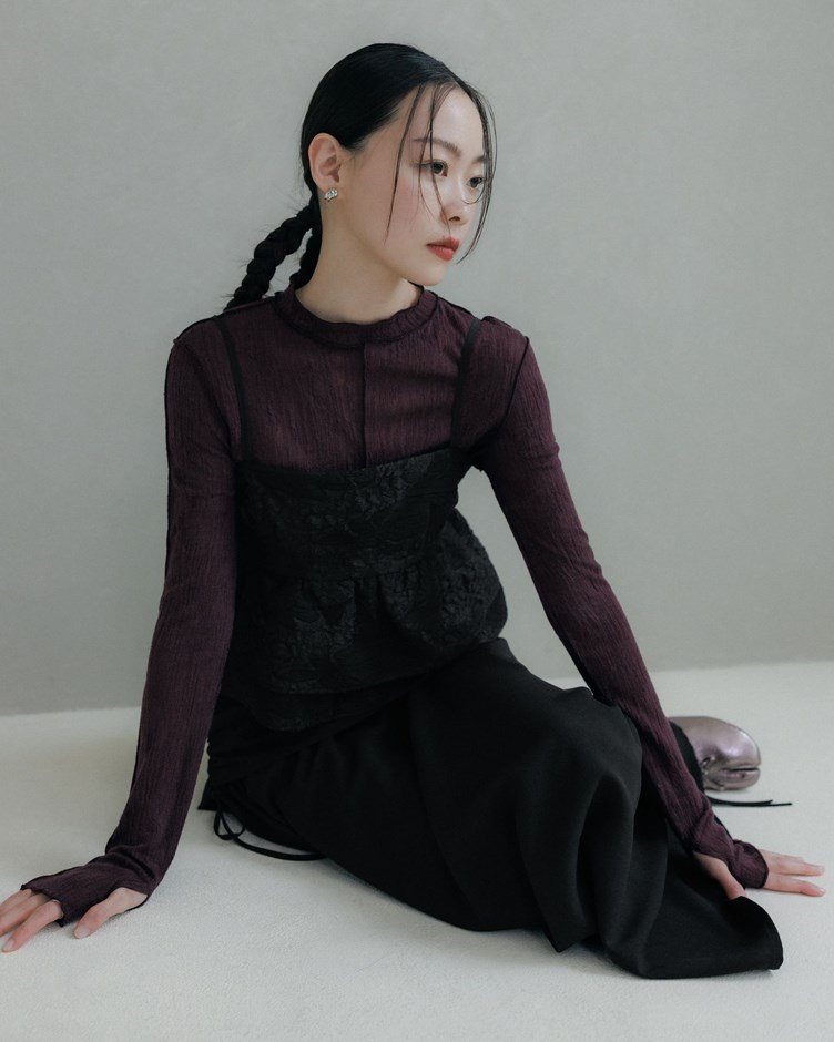 仿舊立體縫線套指長袖上衣