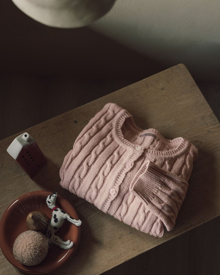 花瓣邊麻花針織外套