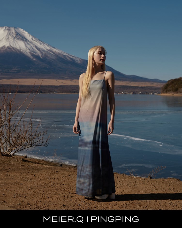 pingping-渲染印花美背BRA洋裝