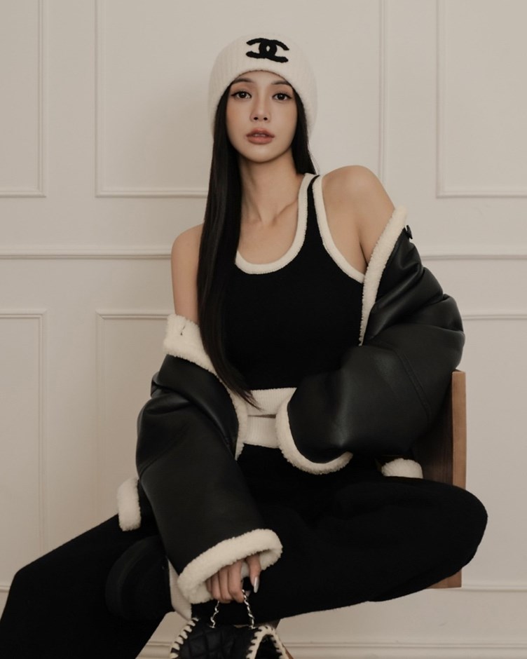 削肩針織短版BRATOP