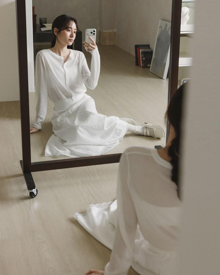 柔軟小針織排釦上衣