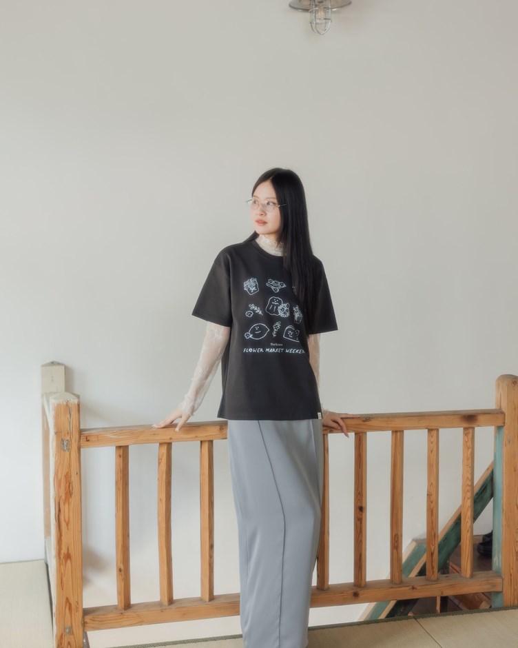 奶油假日花市斑駁感印花Tee