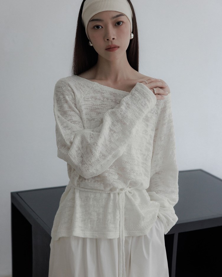 雪花感網格織紋斜肩上衣(附綁帶)
