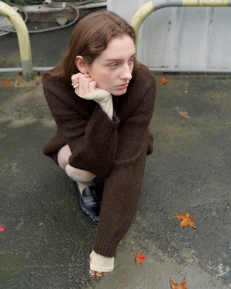 舒適羊駝毛絨圓領毛衣