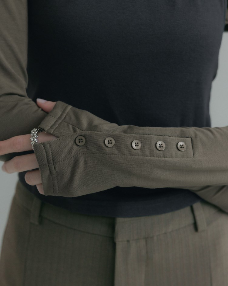 高彈小高領袖開岔上衣