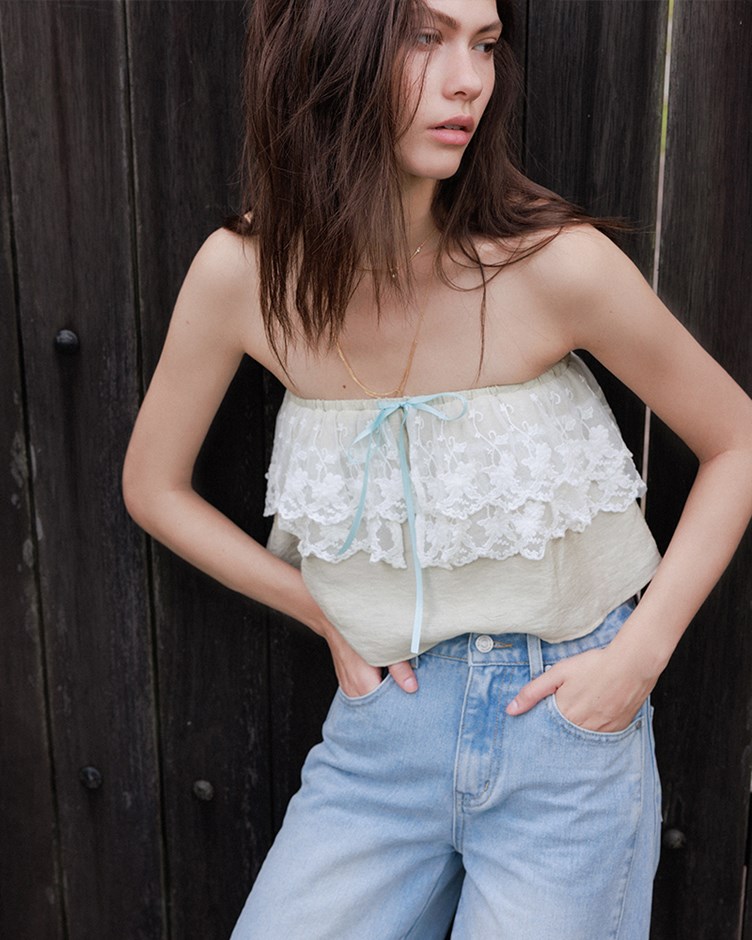 蕾絲層次抽繩平口上衣