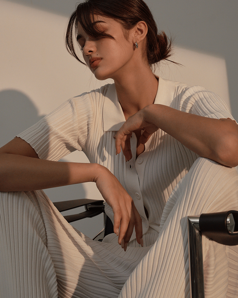 質感坑條排釦針織套裝(ME.)