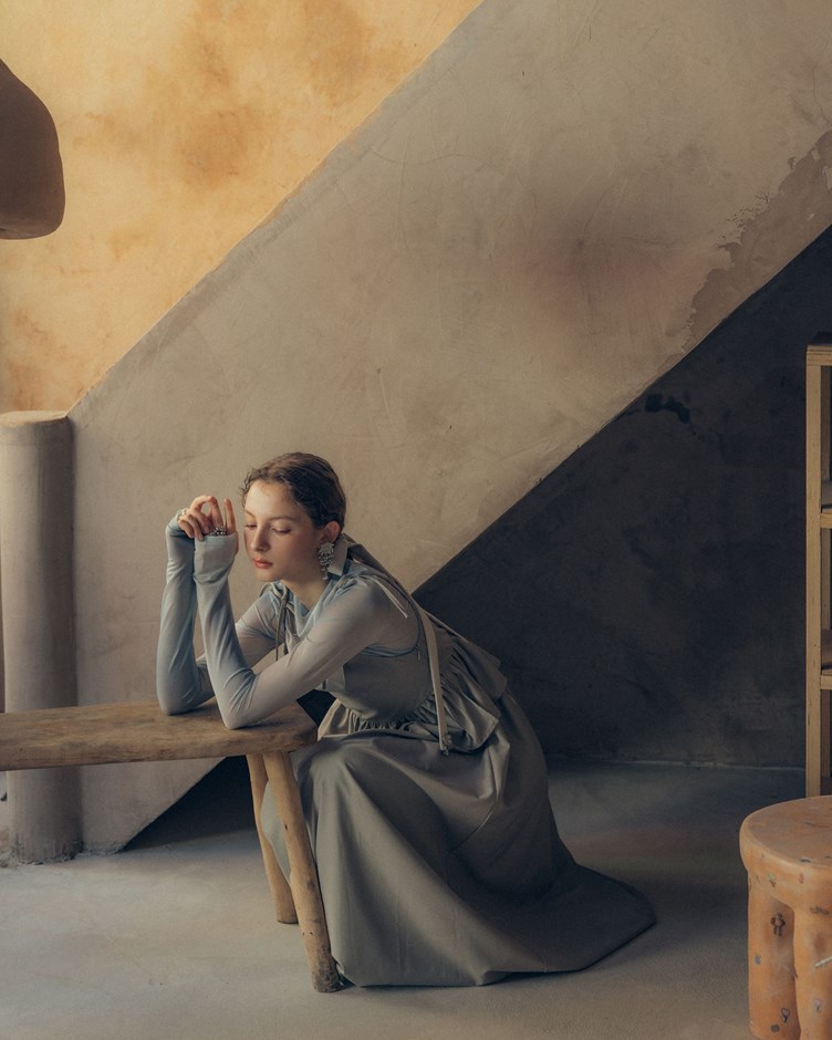 雙層綁帶V領洋裝