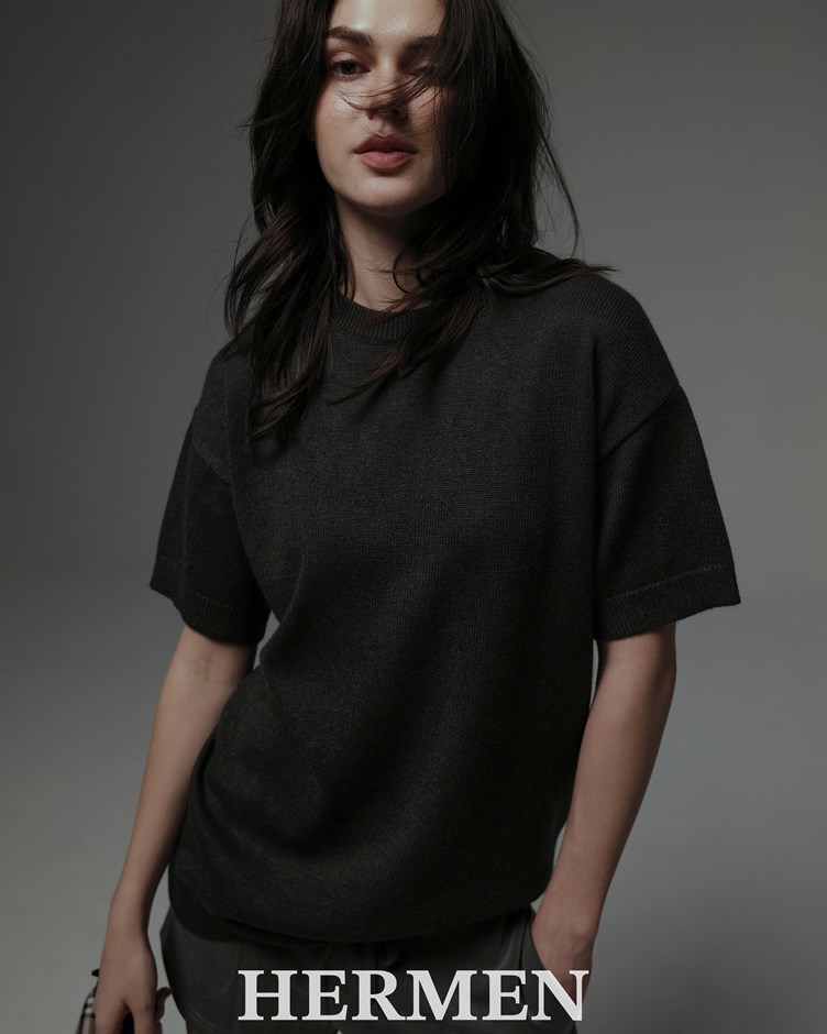 Unisex 靜奢人造絲羊毛混紡針織Tee