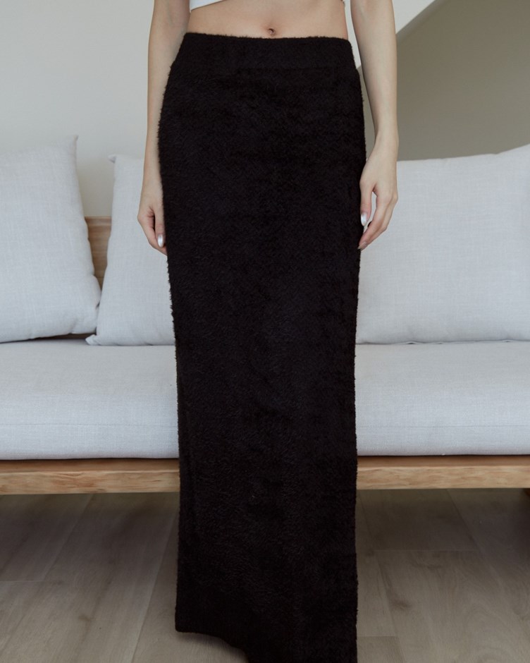 輕盈毛毛針織長裙