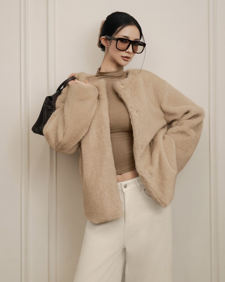 仿貂毛壓釦外套