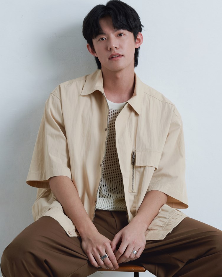 拉鍊口袋短袖襯衫