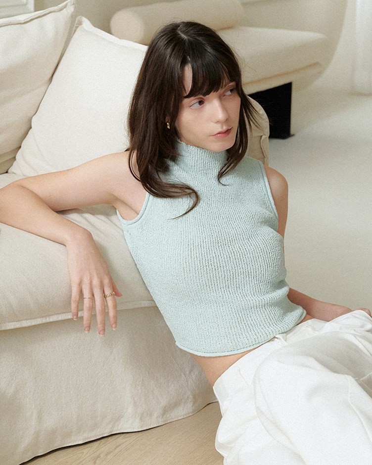 微立領針織捲邊背心