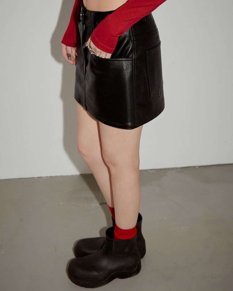 率性紋理皮革短裙