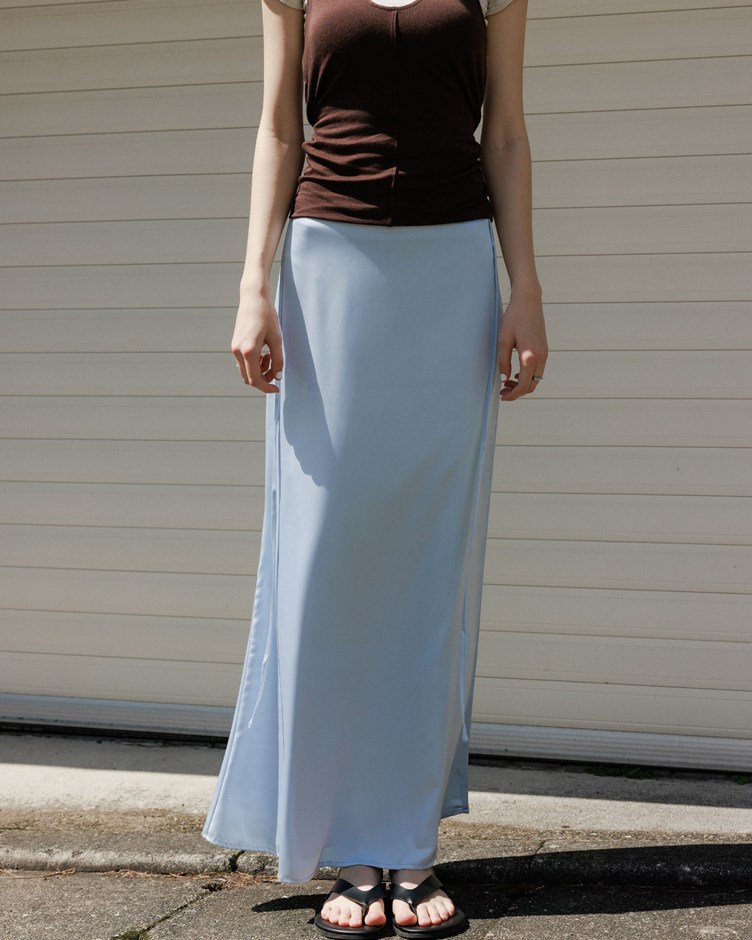 側綁帶光澤魚尾長裙