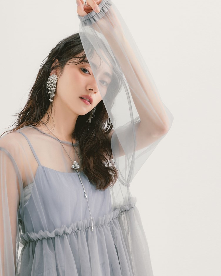 輕柔感不規則設計網紗上衣