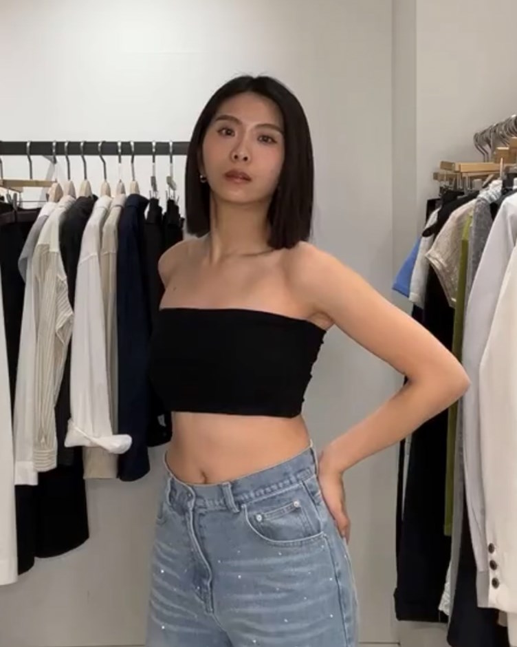 簡約彈力平口背釦BRA TOP