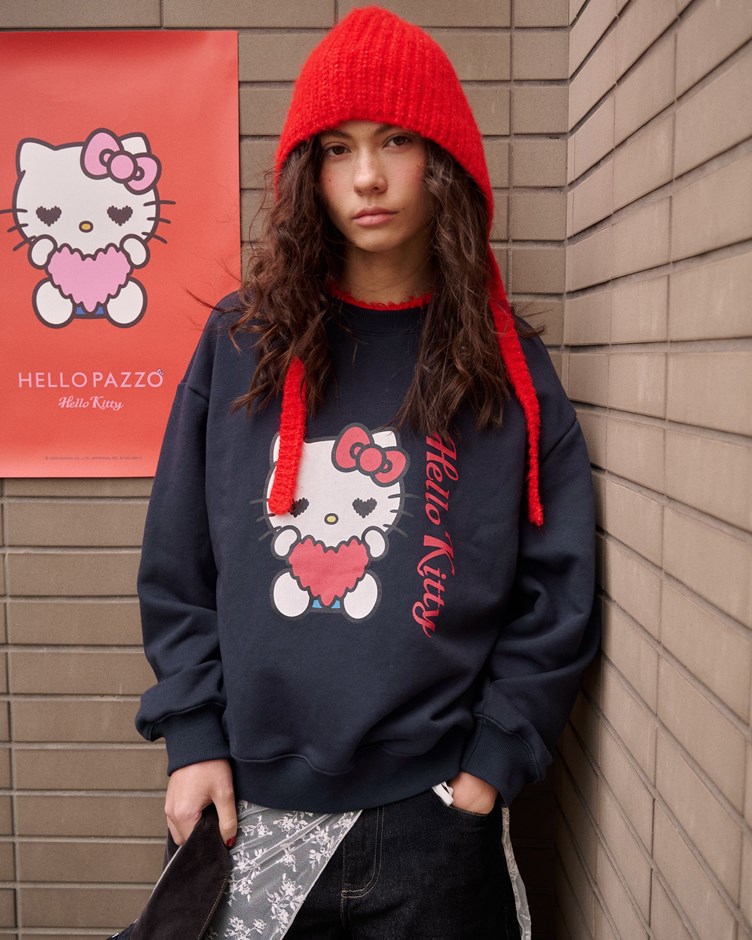 HELLO KITTY愛心人物印花大學TEE