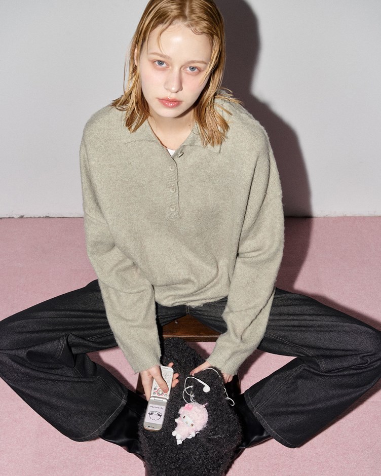 暖絨磨毛感翻領針織毛衣