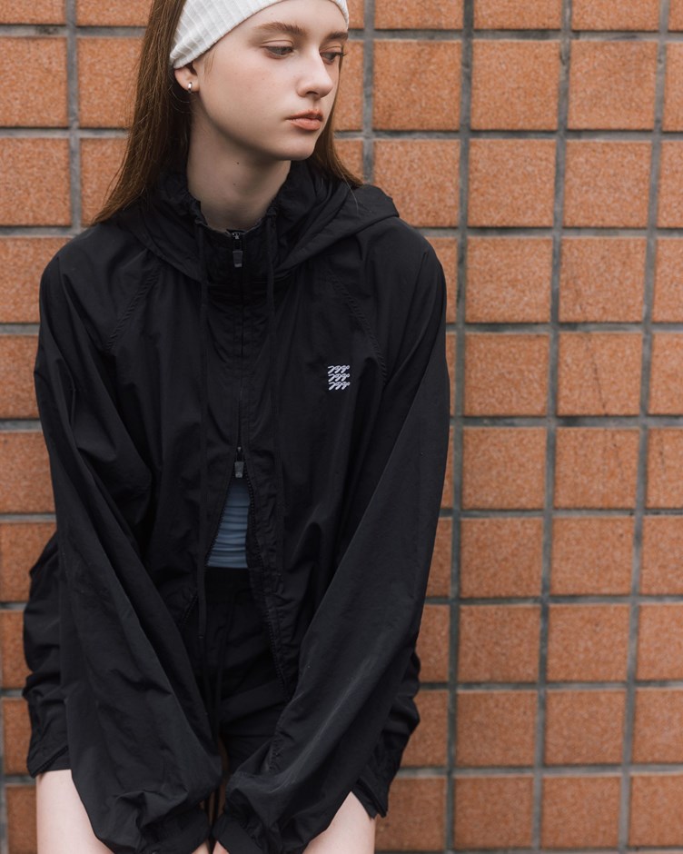 品牌LOGO抗UV輕量防曬外套(unisex)