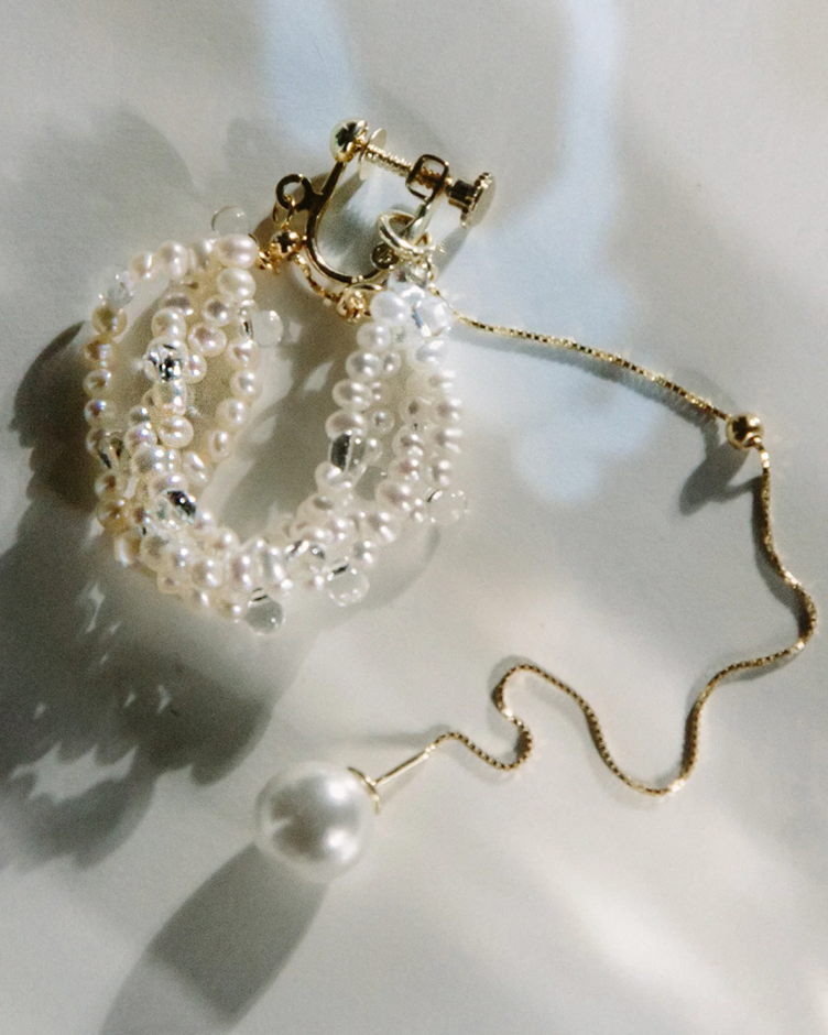 Snow & Frost Threader Earrings 堆雪珍珠耳飾