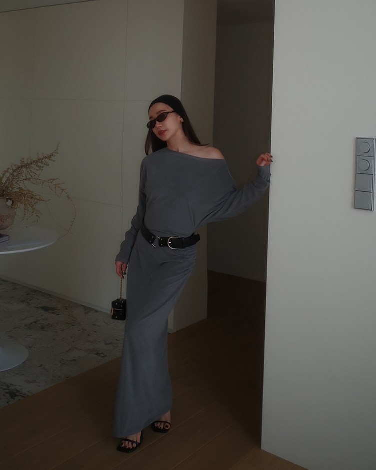 側抓皺露肩長洋裝