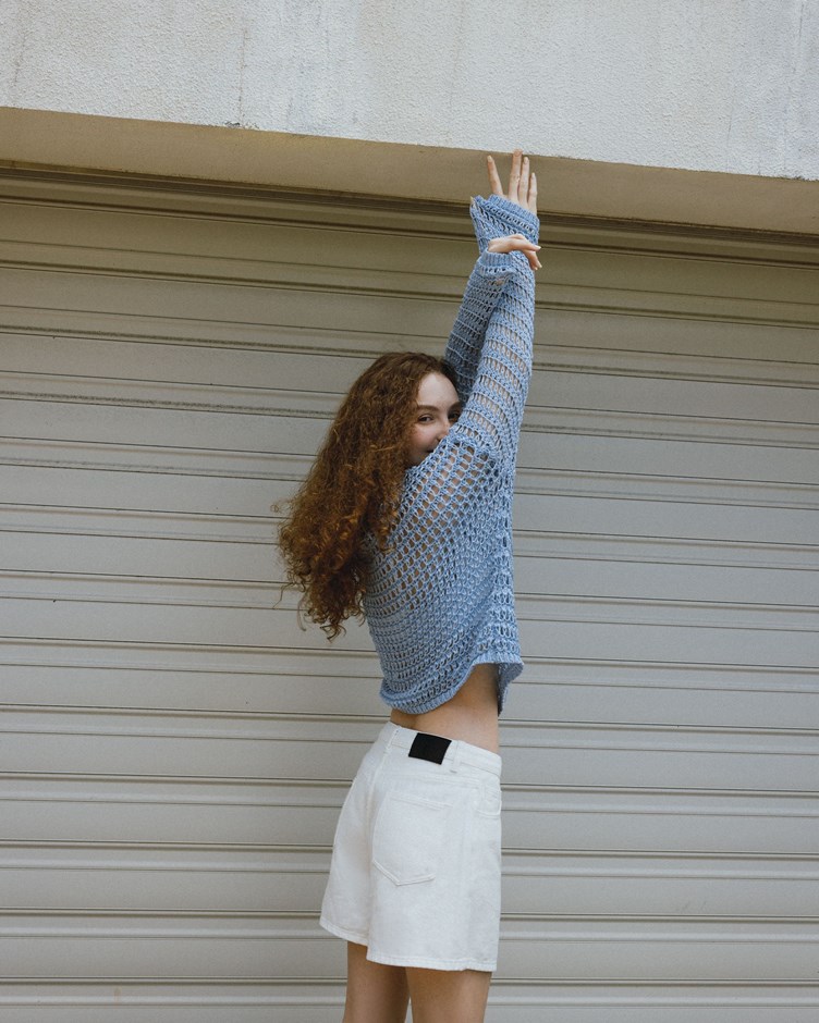 仿麻紗簍空針織上衣