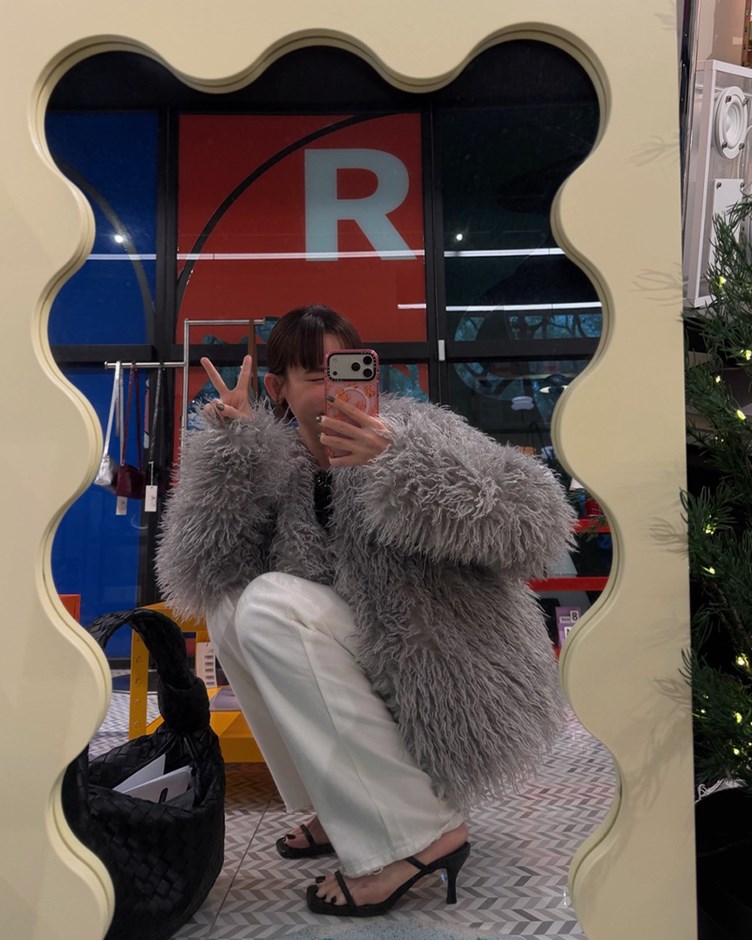 無領暗釦仿皮草外套