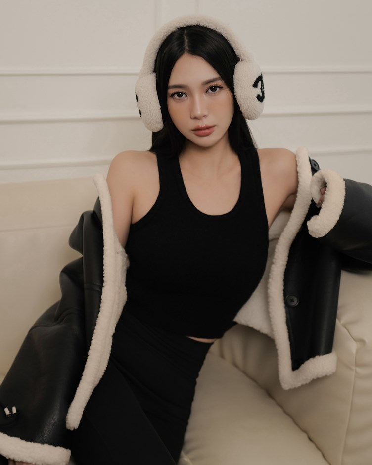 削肩針織短版BRATOP