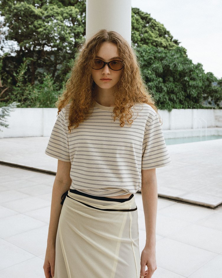 配色條紋圓領短袖上衣