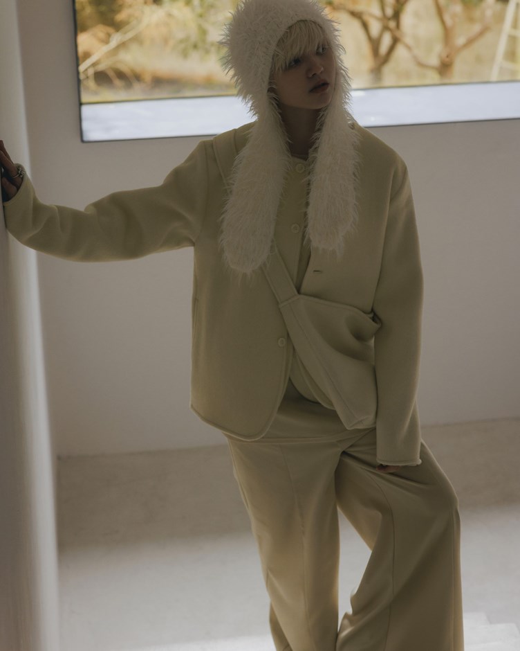 簡約圓領毛呢外套